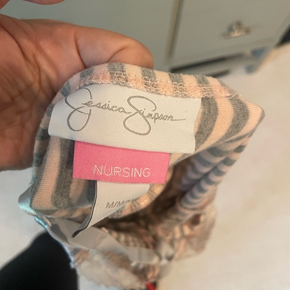 2x maternity/ nursing nightgowns with robe. - Picture 3 of 9